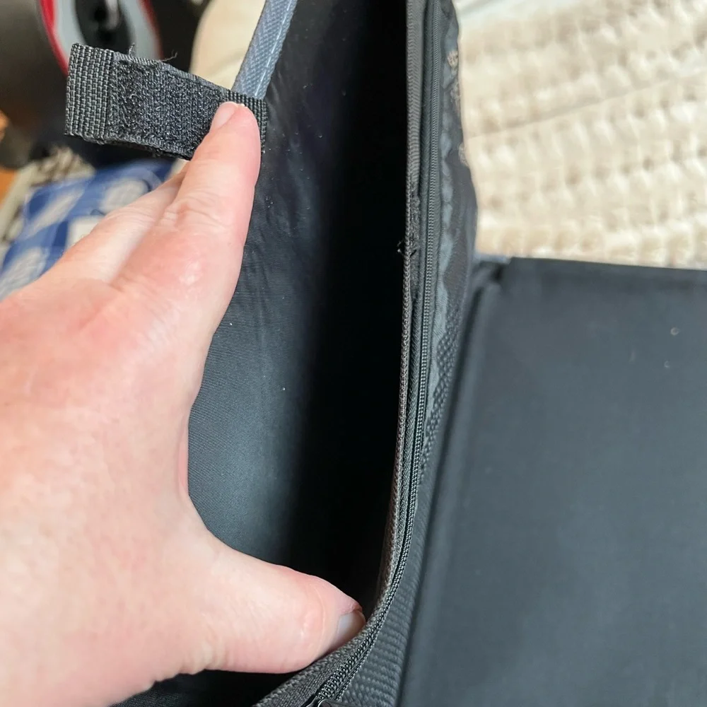Zipper binder